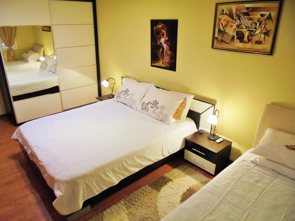 טיווט Villa Lastva Apartments מראה חיצוני תמונה