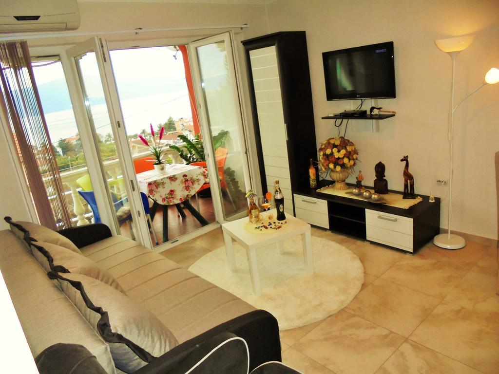 טיווט Villa Lastva Apartments מראה חיצוני תמונה