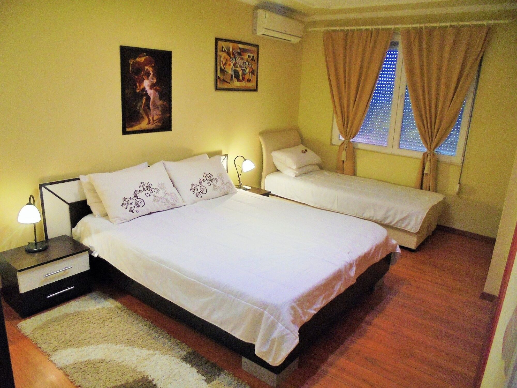 טיווט Villa Lastva Apartments מראה חיצוני תמונה